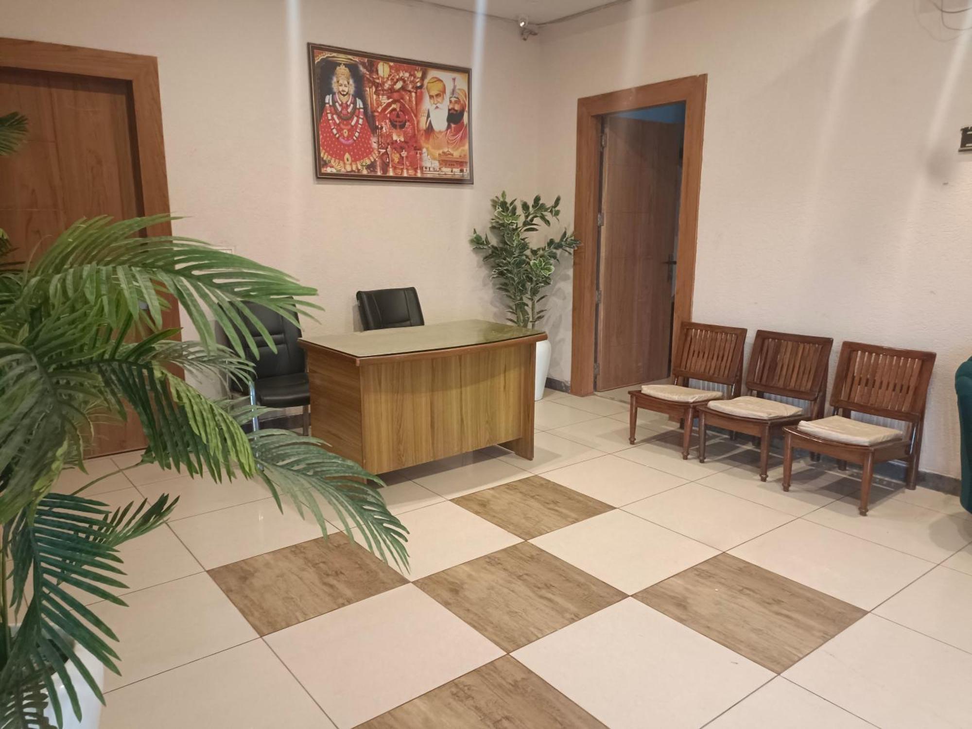 The Aura Grand Hotel & Banquet - A Unit Of Sitara Kollection Hotels Rohtak Екстер'єр фото